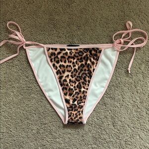 BRAND NEW: Pretty Little Thing Leopard and Pink Bikini Bottom